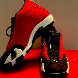 Retro 14 gym red Jordan’s size 12! Goat certified for authenticity✅